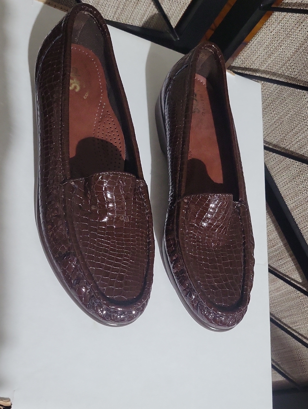 SAS Woman's Dark Brown Croc-Embossed Leather Slip-On Loafers